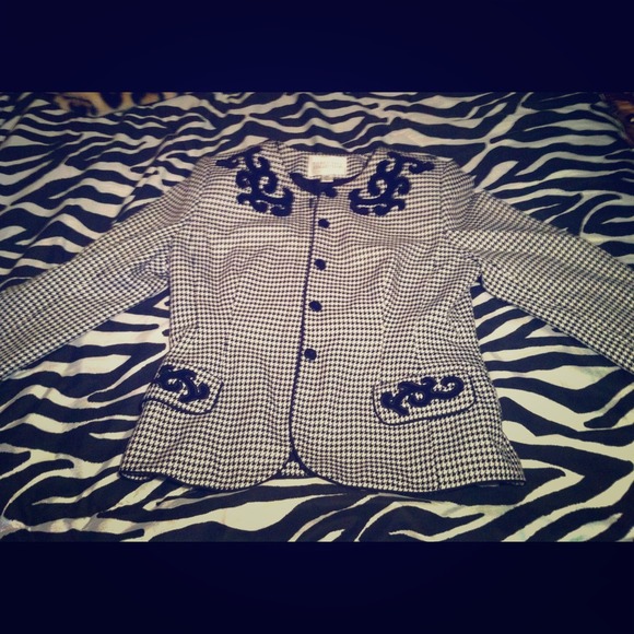 🎀Cute black and white blazer jacket (:🎀