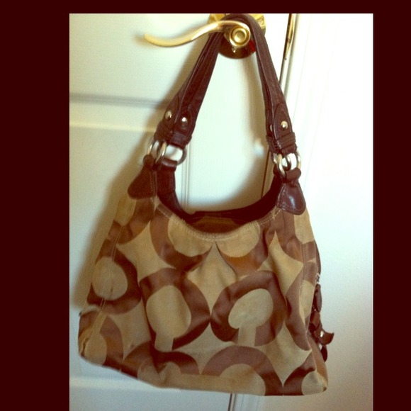 👍Price reduced👍Coach purse authentic✋✋✋ ON HOLD✋