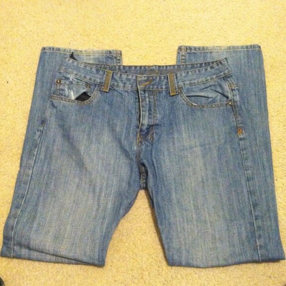 Low rise billabong jeans