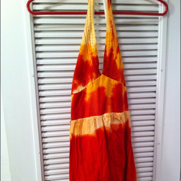 Great tye dye halter dress...