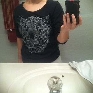 Black tiger shirt