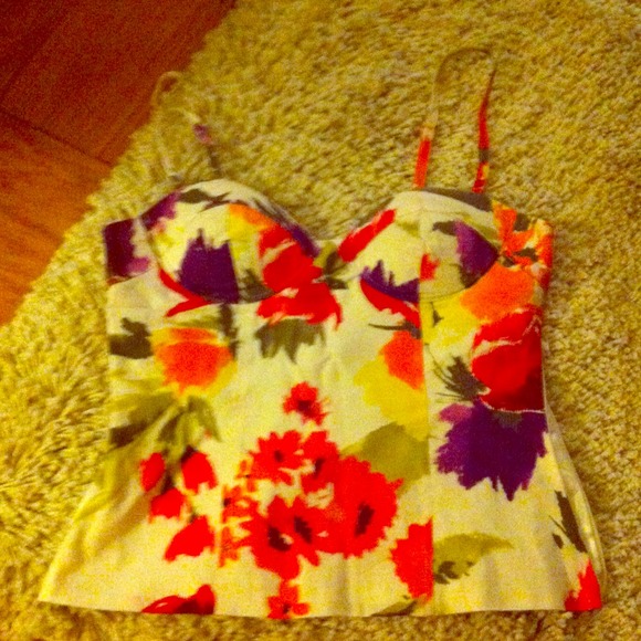 ⛔❗❗SOLD❗❗⛔Beautiful floral top/corset