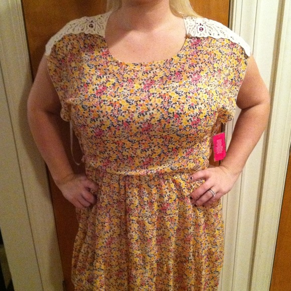 SOLD NWT floral dress