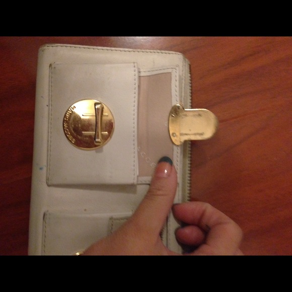 !Sold! Marc Jacobs wallet clutch - Picture 3 of 3