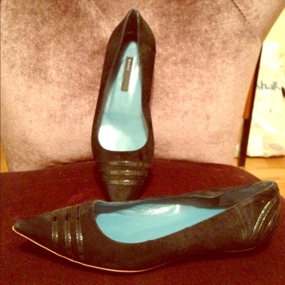 Authentic Marc Jacobs flats size 7