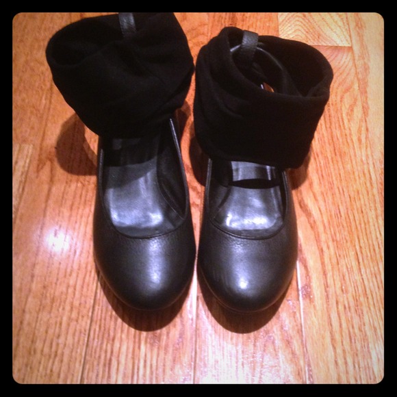 Dolce Vita Shoes - Dolce Vita black flats size 8