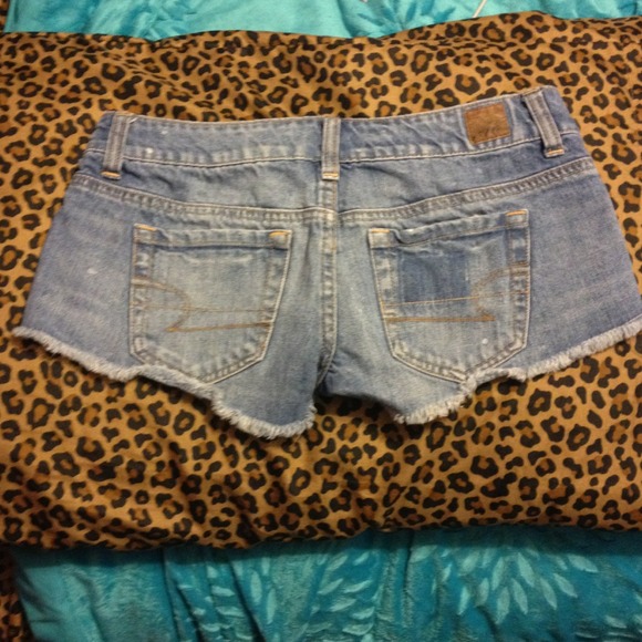Sold in bundle 🎀 American Eagle shorts - Picture 2 of 2