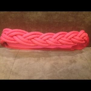 Coral rope adjustable Velcro belt.
