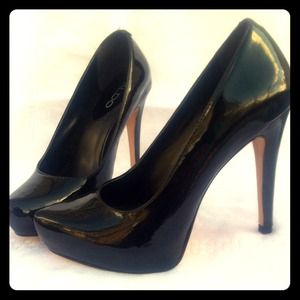 ⬇$45 REDUCED⬇ Aldo platform heels black