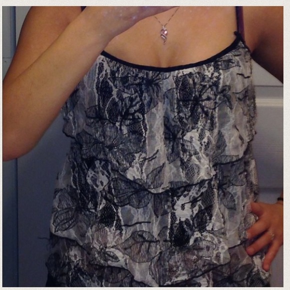 Charlotte Russe top - Picture 2 of 3