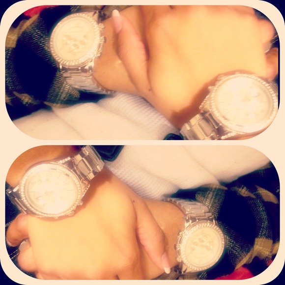 His & Hers Michael Kors Watch - Picture 1 of 4