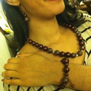 Necklace bracelet and earring set