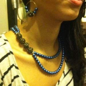 Pearl set necklace & earrings