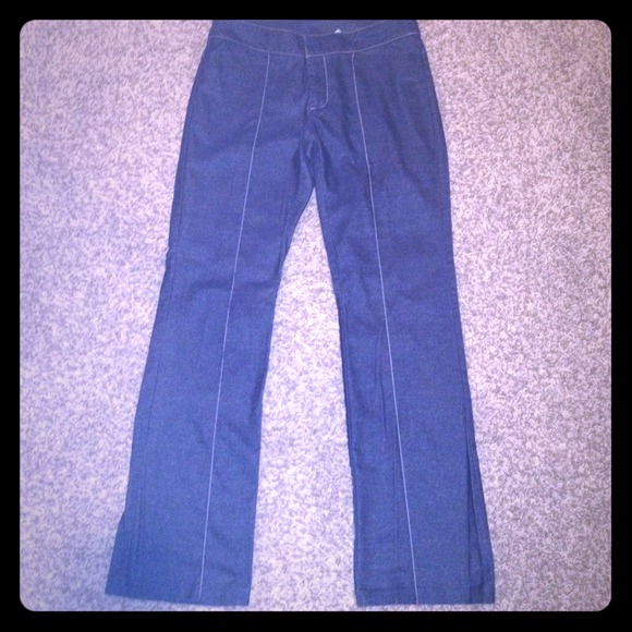 Stretch jean like pants