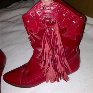Red Cowgirl Boots 🔴Price Reduced🔴