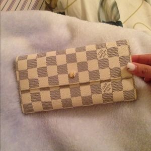 Sarah wallet