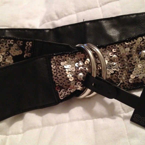 Express BNWT sparkly belt - Picture 2 of 3