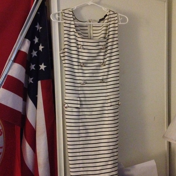 SOLD IN BUNDLE - Picture 2 of 4