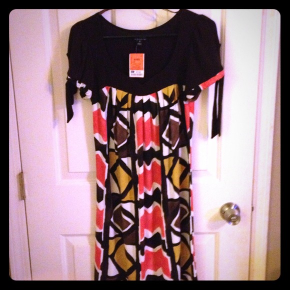 Dress New w/ tags - Picture 1 of 3