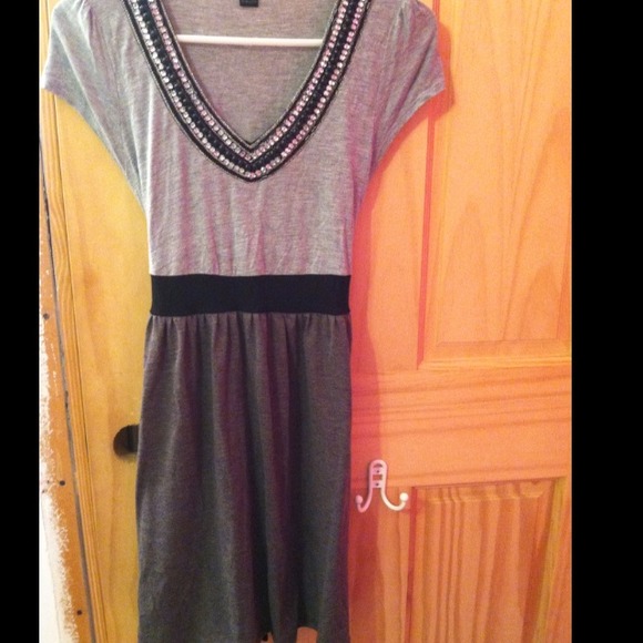 ❌🔴 SOLD. Forever 21 short sleeve dress