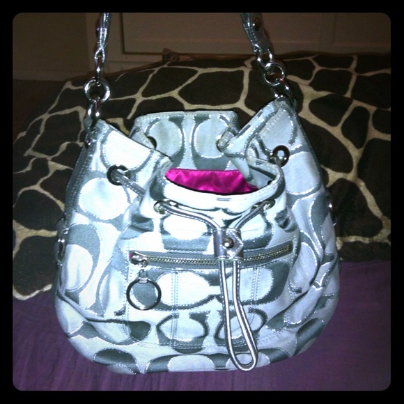 💢SOLD!💢 Poppy Coach Bag(AUTHENTIC)