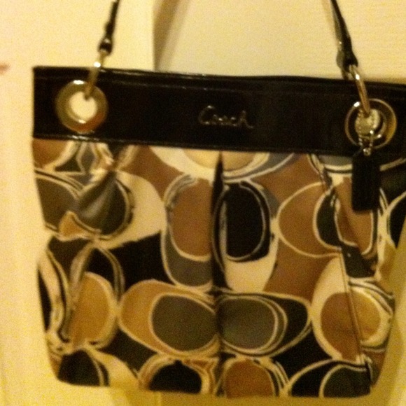 👜Authentic Coach Scarf-style bag 👜