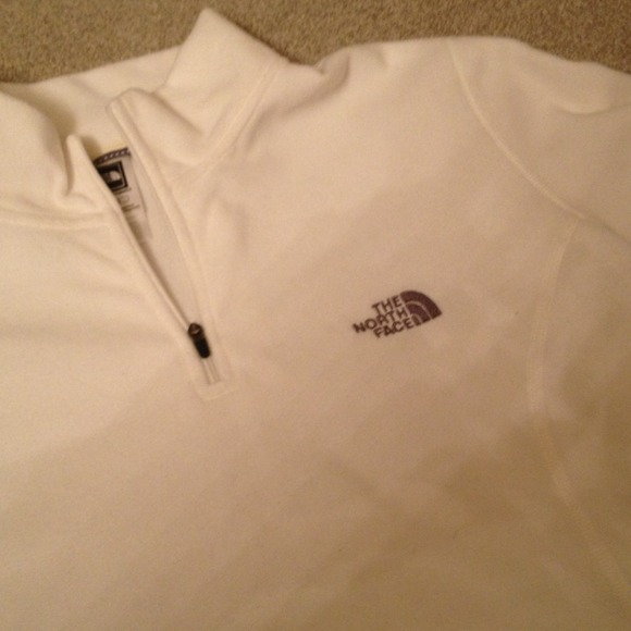 AUTHENTIC women's North Face pullover