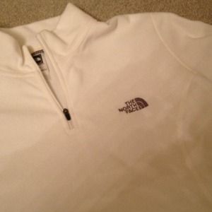 AUTHENTIC women's North Face pullover