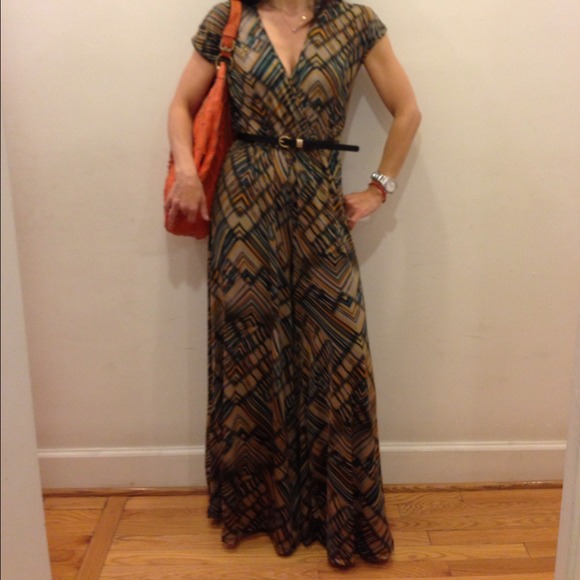 SOLD IN BUNDLEstunning Jumper Dress with belt new - Picture 2 of 3