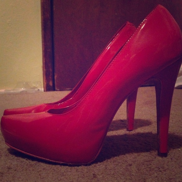 Pink Aldo heels
