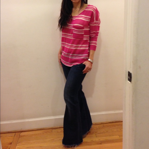 SOLD OUTLove the color and style of this great top - Picture 4 of 4