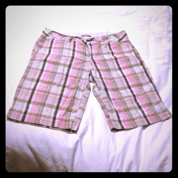 Union Bay Shorts! GENTLY USED 💋 REDUCED! Was $8