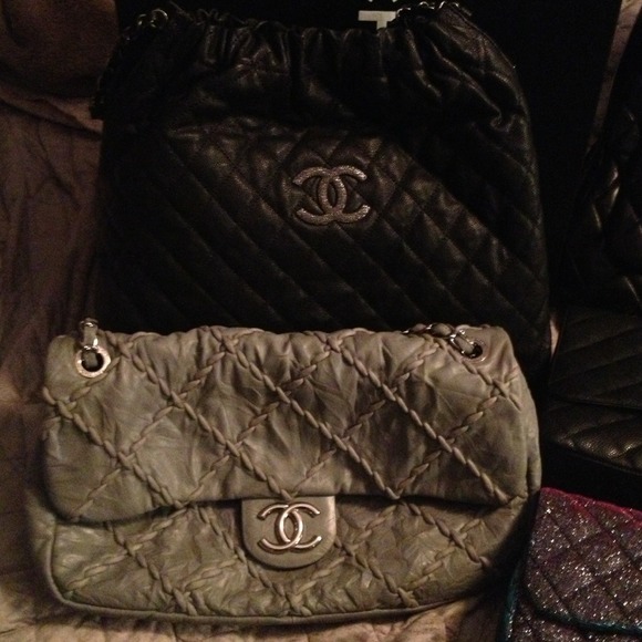 Just a peek of some Chanel bags from my collection - Picture 3 of 4