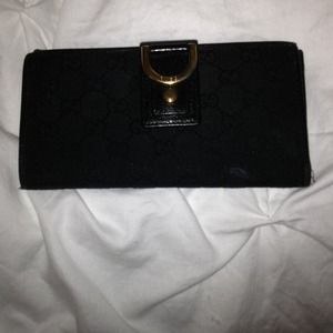 🔅Reduced! Authentic Gucci Wallet