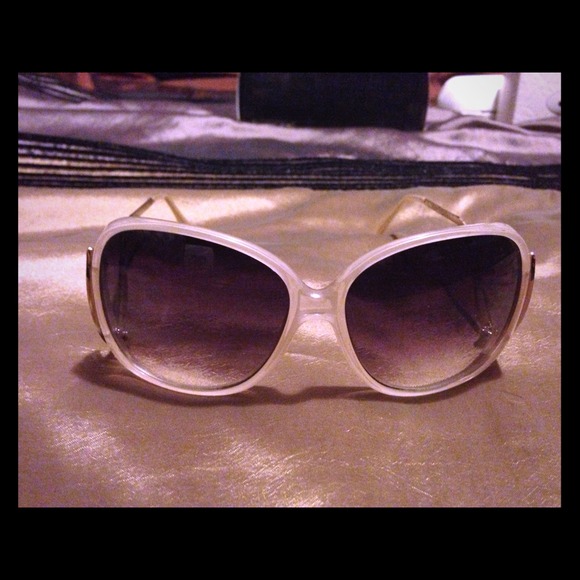 Vintage style sunglasses
