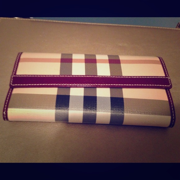 Burberry wallet