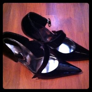✂✂REDUCED✂✂Black patent leather shoes