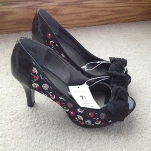 Floral pumps