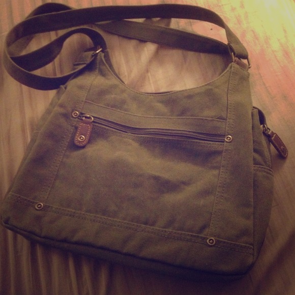 Green shoulder bag