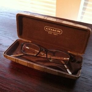 Reserved for @bobbierschuman!! Coach glasses