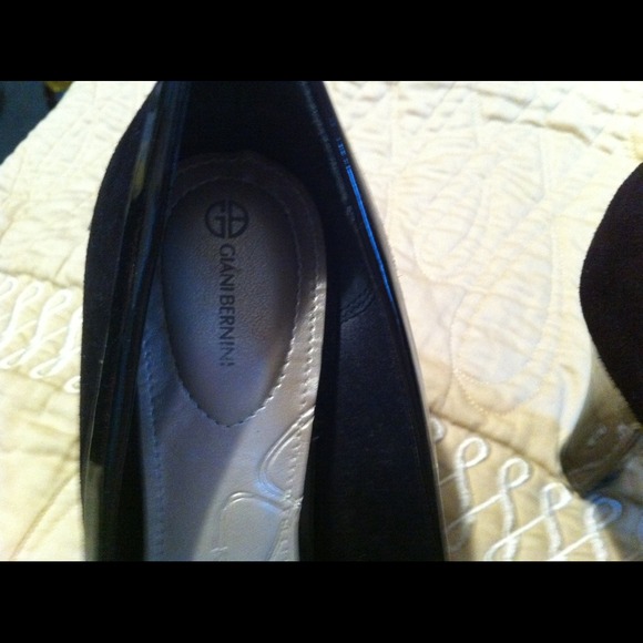 Giani Bernini Simona Heels - Picture 2 of 4