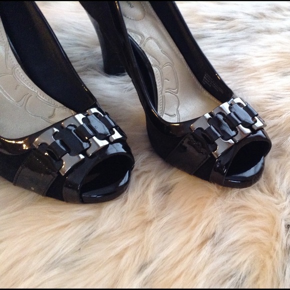 Giani Bernini Simona Heels - Picture 3 of 4