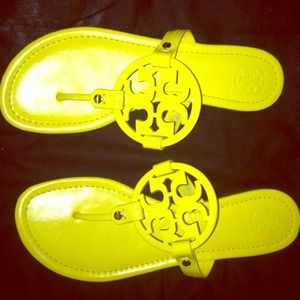 🚫RESERVED🚫Patent Leather Tory Burch Sandal