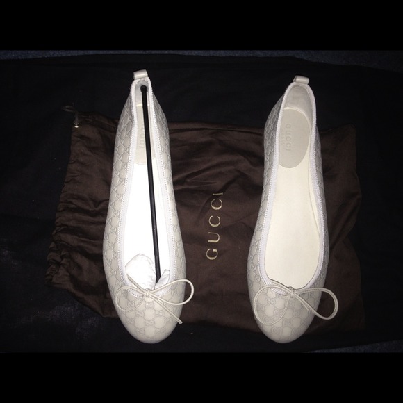 White Leather Gucci Ballerina Shoe - Picture 1 of 2