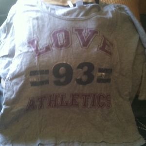 Off the shoulder shirt !