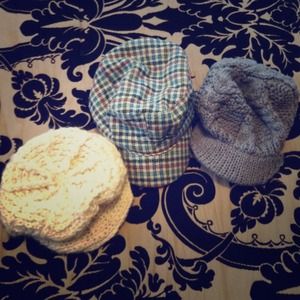 Set of 3 hats
