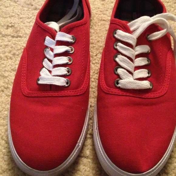 Canvas sneaker