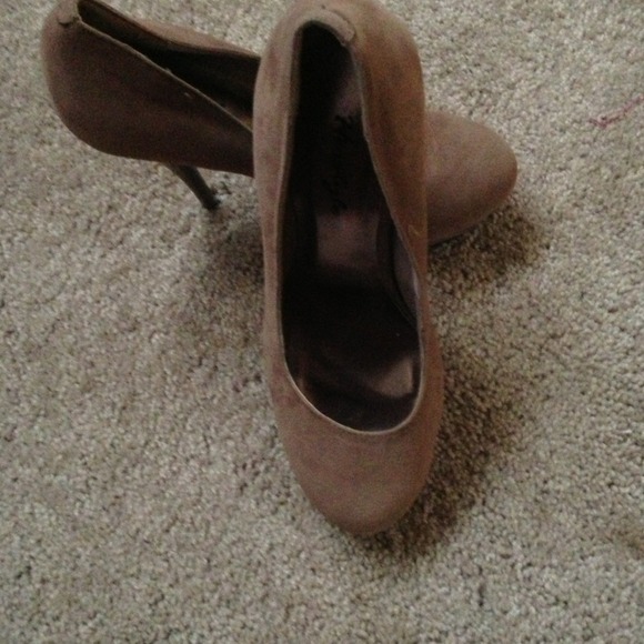 Nude platforms ❌❌ SOLD ❌❌ - Picture 2 of 3