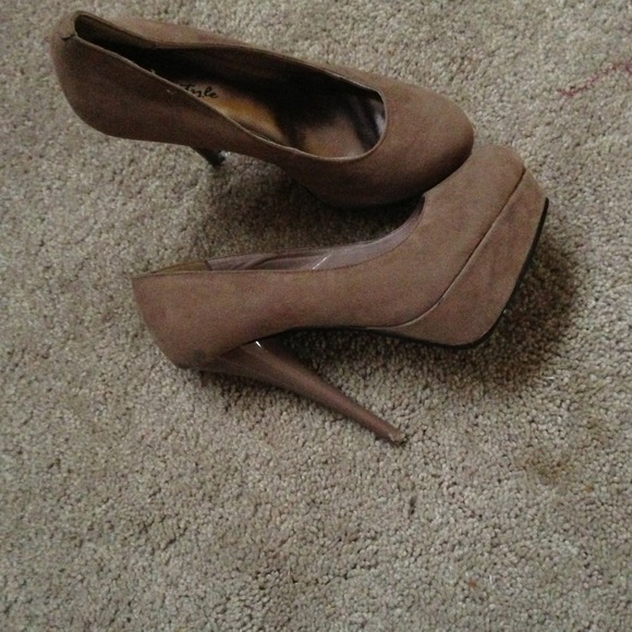 Nude platforms ❌❌ SOLD ❌❌ - Picture 3 of 3