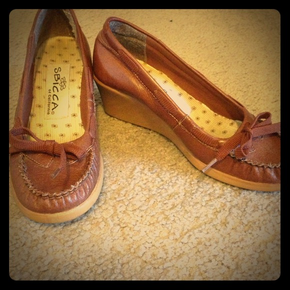 🔴SOLD🔴😊Heel loafer!☺